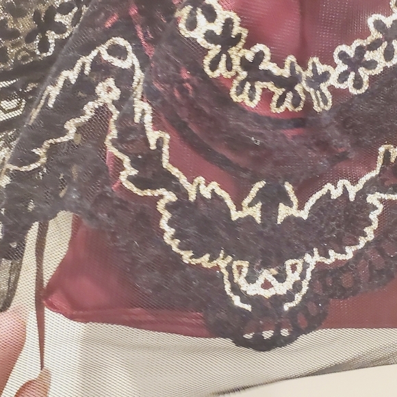 Red velvet Baby Girls Formal dress fits 6-12M - Picture 4 of 8